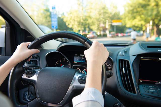 开车打电话用什么蓝牙耳机好?打电话降噪蓝牙耳机体验分享