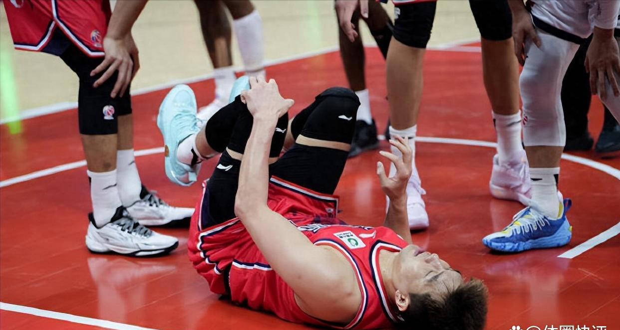 暖心守护！广州队全力承担郭艾伦治疗费用，两年顶薪仅出战19场