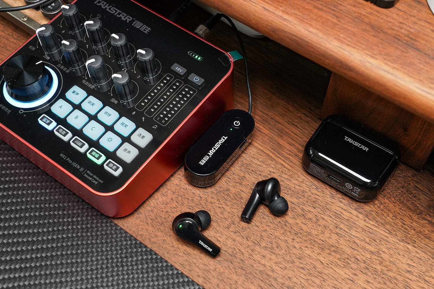 监听耳机怎么选？ 无线传输一拖多直播必备，得胜WPM-420评测分享