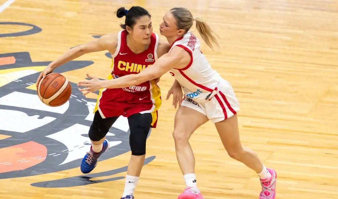 比中国女篮赢球更可喜！宫鲁鸣不再固执，主动削弱张子宇出场时间 