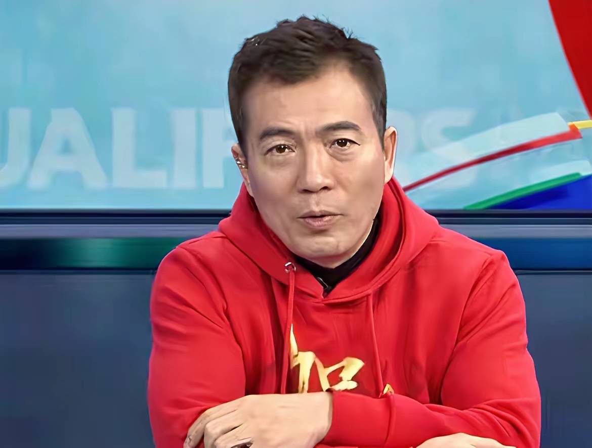 黄健翔犀利点评中澳之战：输球不怪姑娘，真正原因太现实