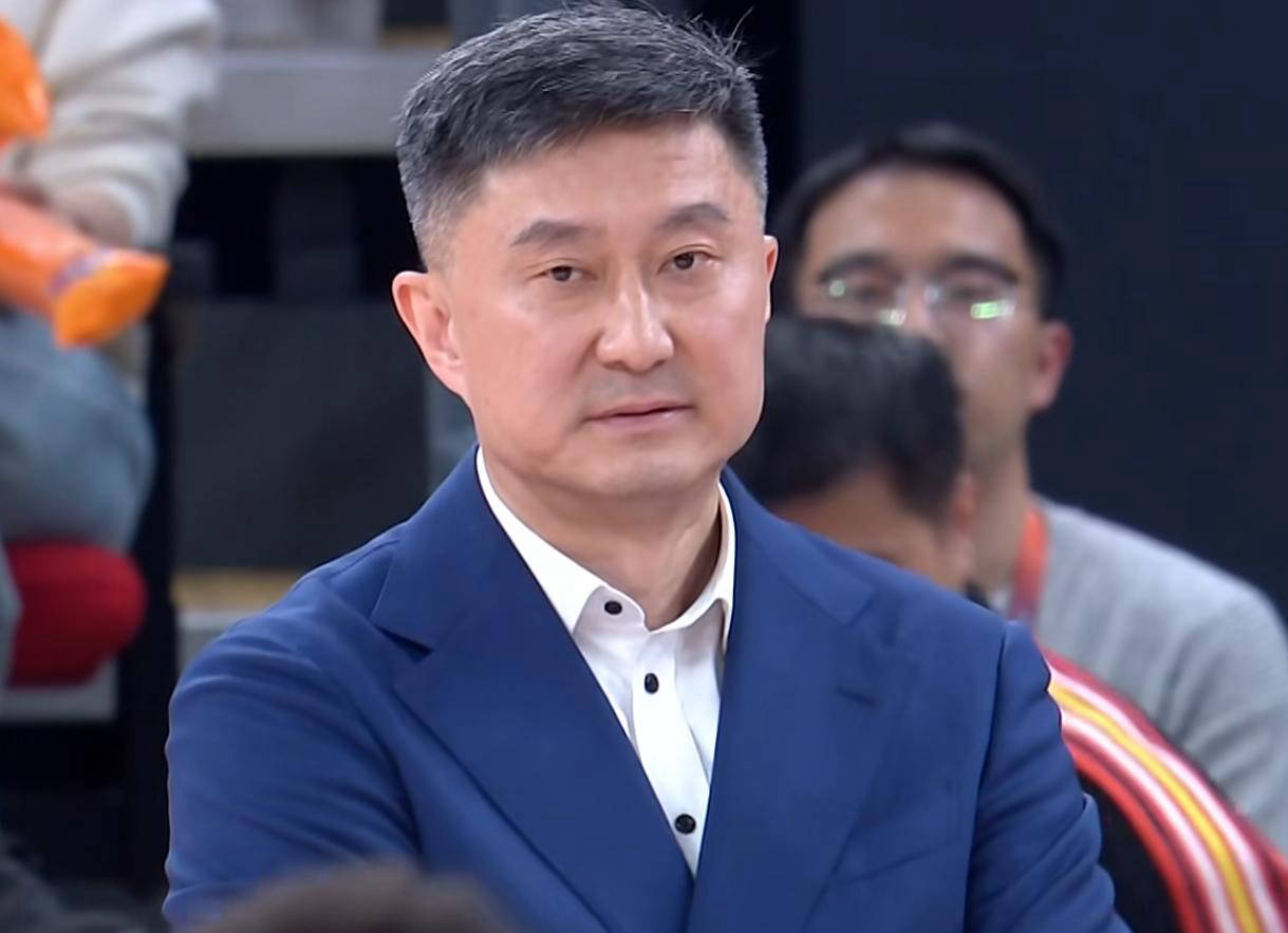 广东惨败16分并非最大危机，最大隐忧是杜锋赛后言论，球队前景堪忧