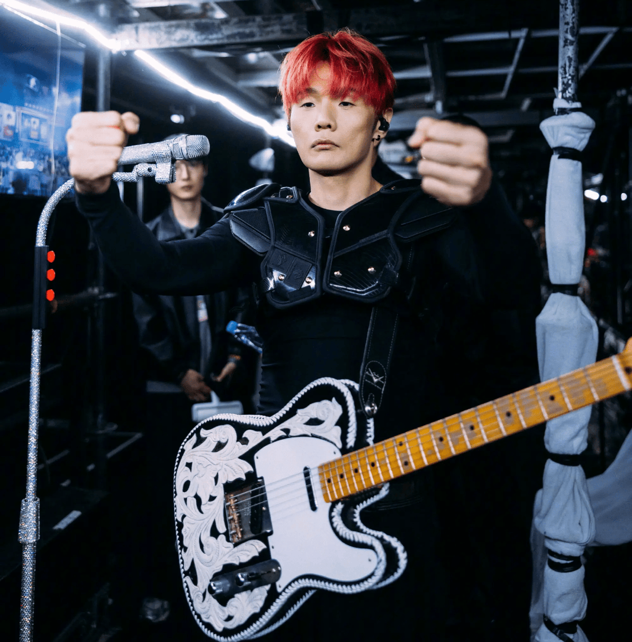 李荣浩回应单依纯版权风波：无需赔偿，望舆论止息