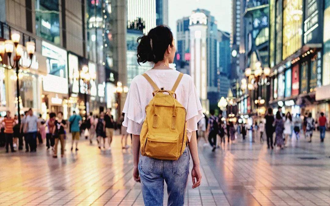 西部“人口冲击波”：儿童数量断崖式下降，幼儿园和小学开始消失！