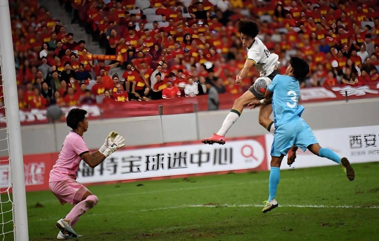 王爱芳连续高强度比赛难以休整，体系应更合理保护年轻球员的身心健康