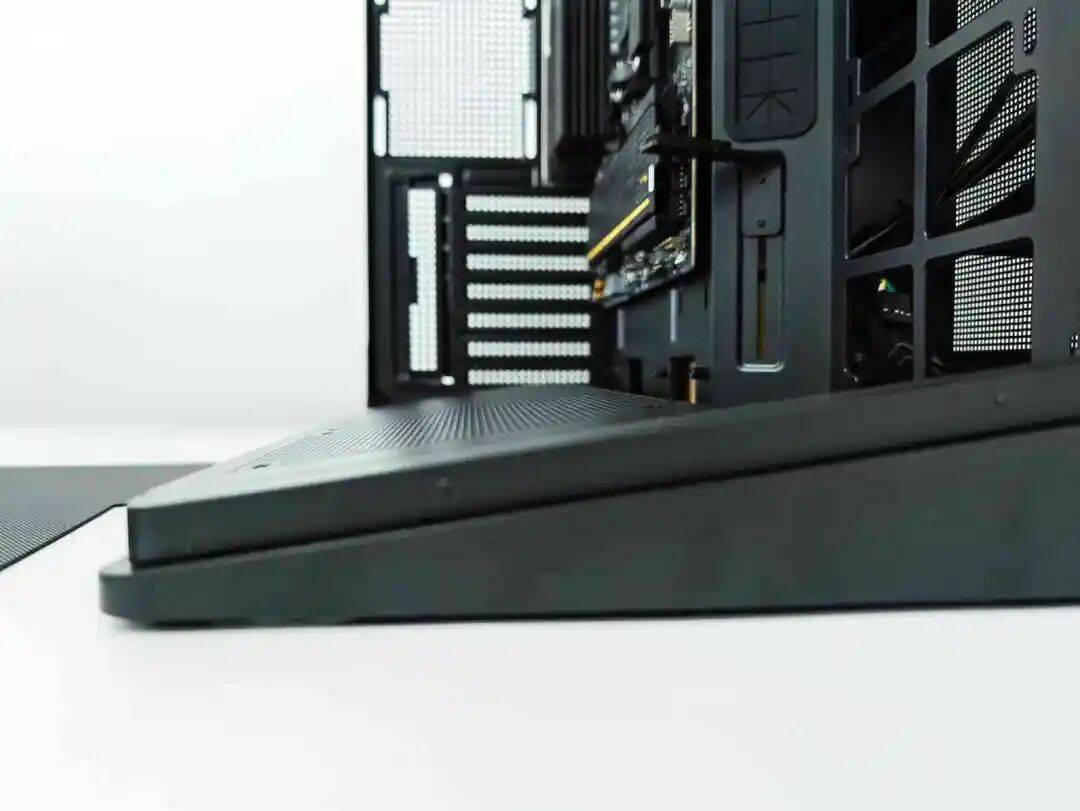 还好没盲目买,爱国者星璨辰Air实测:颜值散热双在线桌面小钢炮