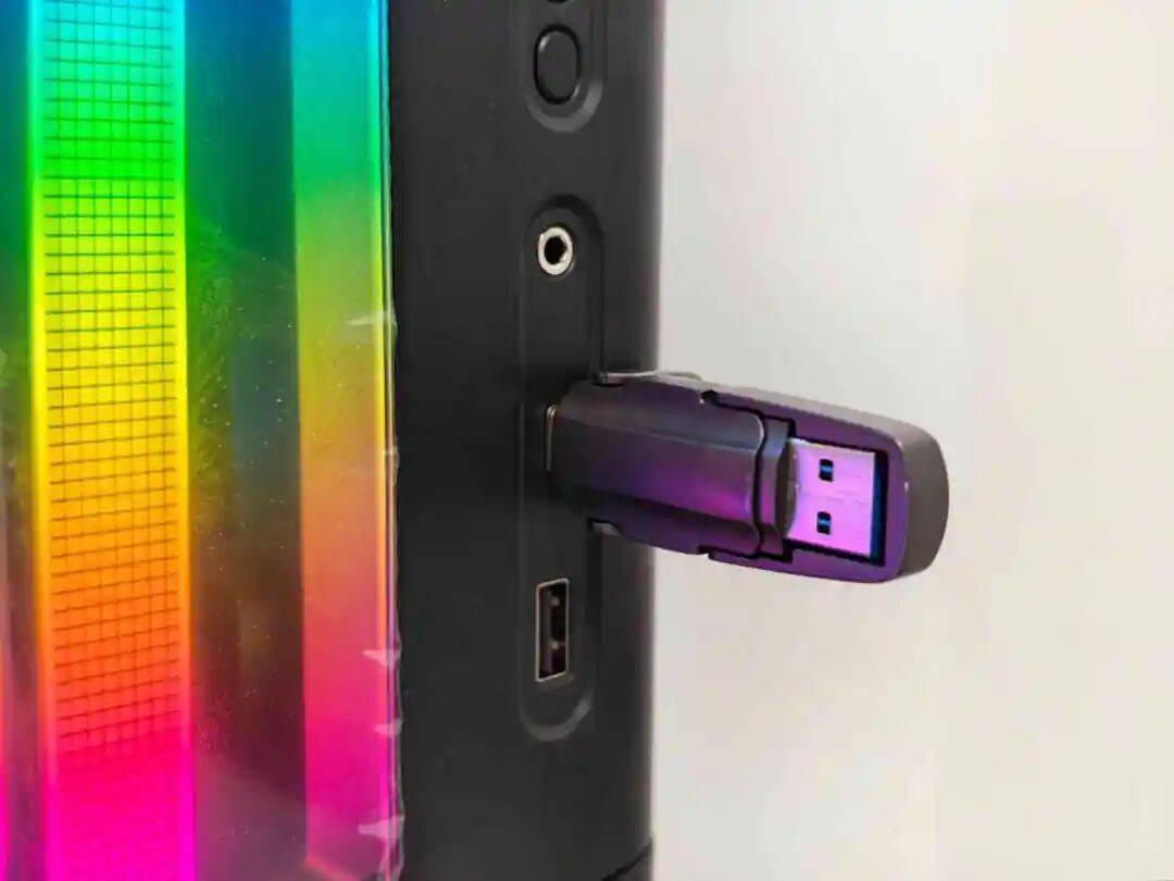 还好没盲目买,爱国者星璨辰Air实测:颜值散热双在线桌面小钢炮