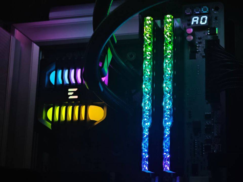 2026内存升级必看！金邦摇光RGB灯条24G DDR5 6000MHz实测分享！