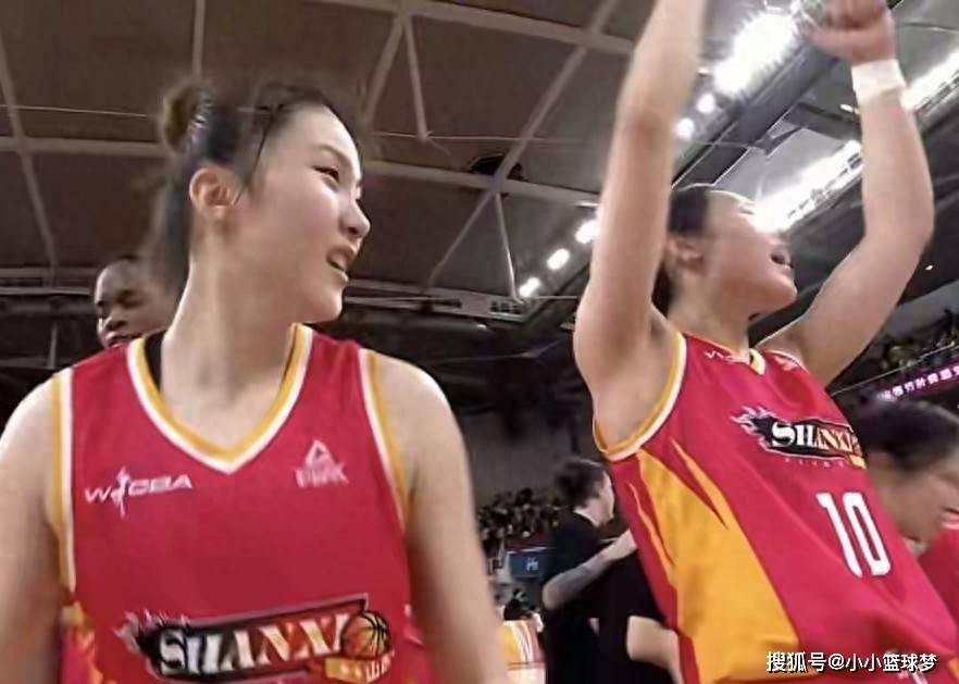 四川女篮70