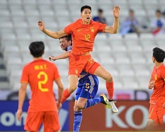 亚足联闹1米4乌龙？中国足球的身高标尺量歪了多少于金永和李昊