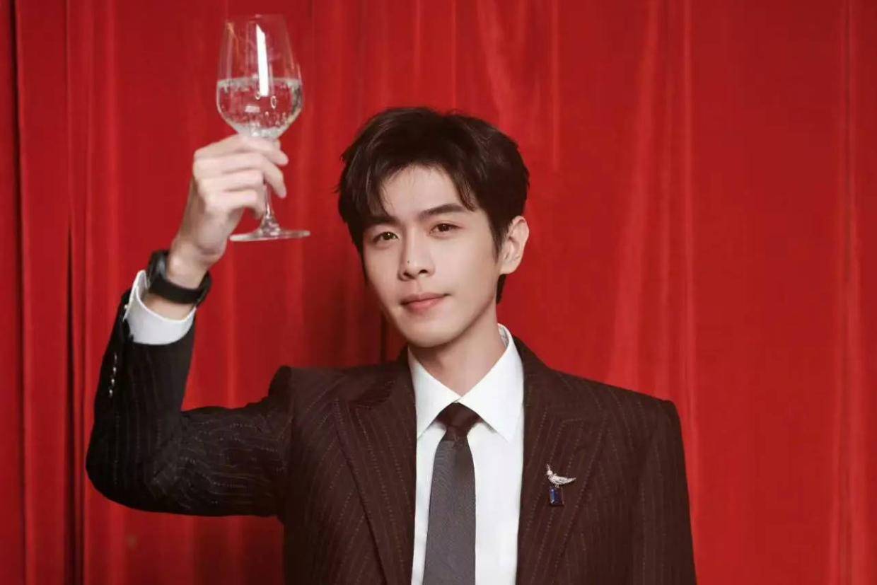 张若昀钟楚曦领衔电影版《开端》，正午阳光电影赛道布局揭秘