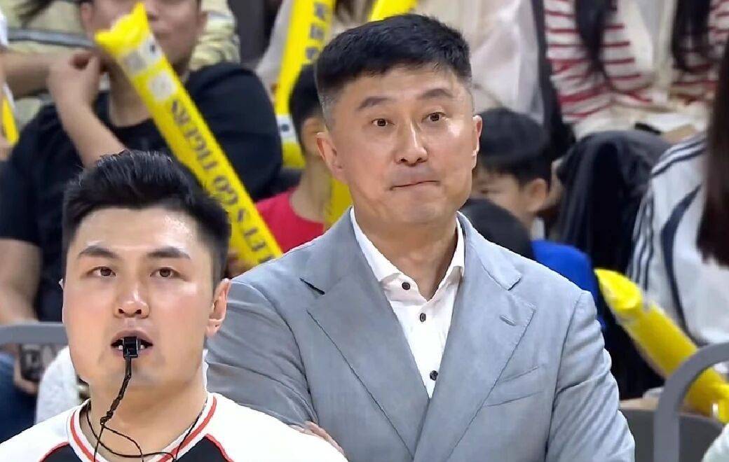 CBA最新消息！广东老板给杜锋下死命令，北京热身赛21分大胜深圳，高诗岩复出
