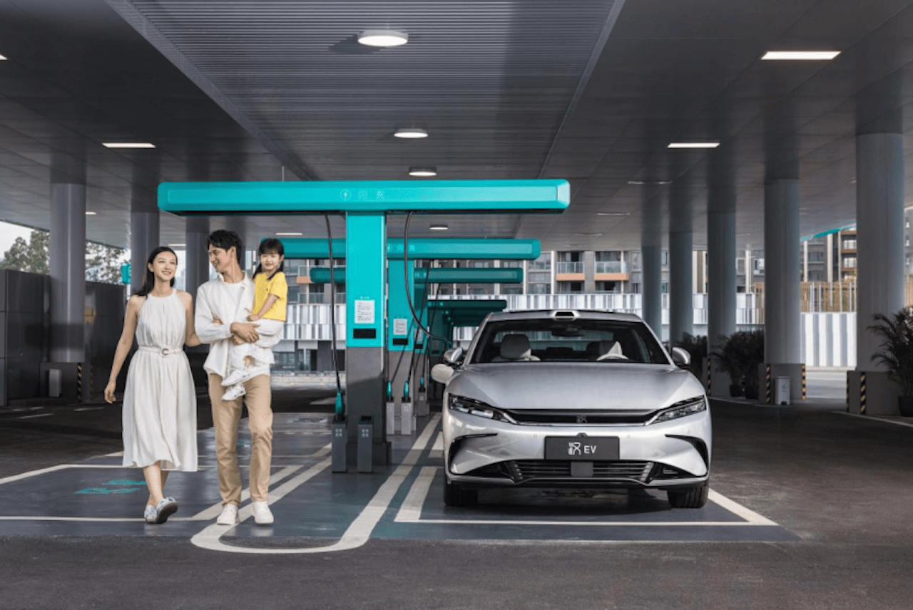 汉EV闪充版17.98万元起，引领中大型轿车进入闪充时代1121.png