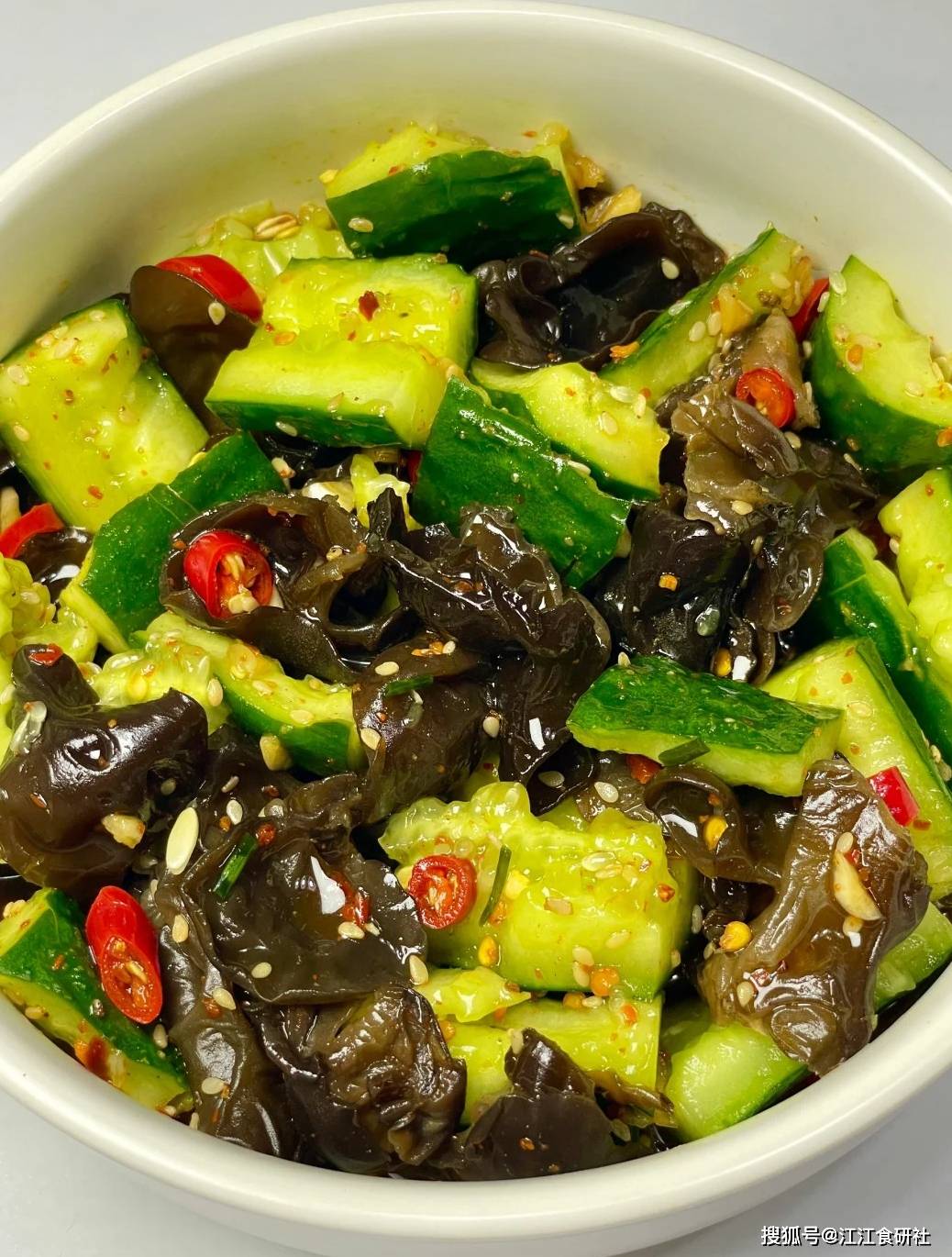 原创            立夏后，土豆茄子靠边站，这3种菜使劲吃，润燥强免疫，安稳过夏