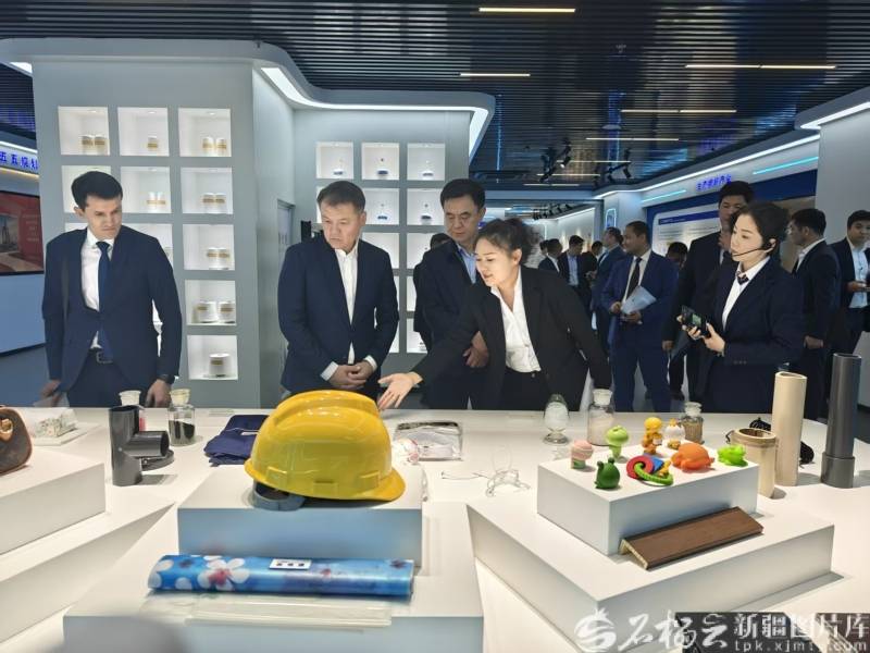 絲路攜手 尋求雙贏——烏茲別克斯坦卡拉卡爾帕克斯坦共和國代表團參訪新疆