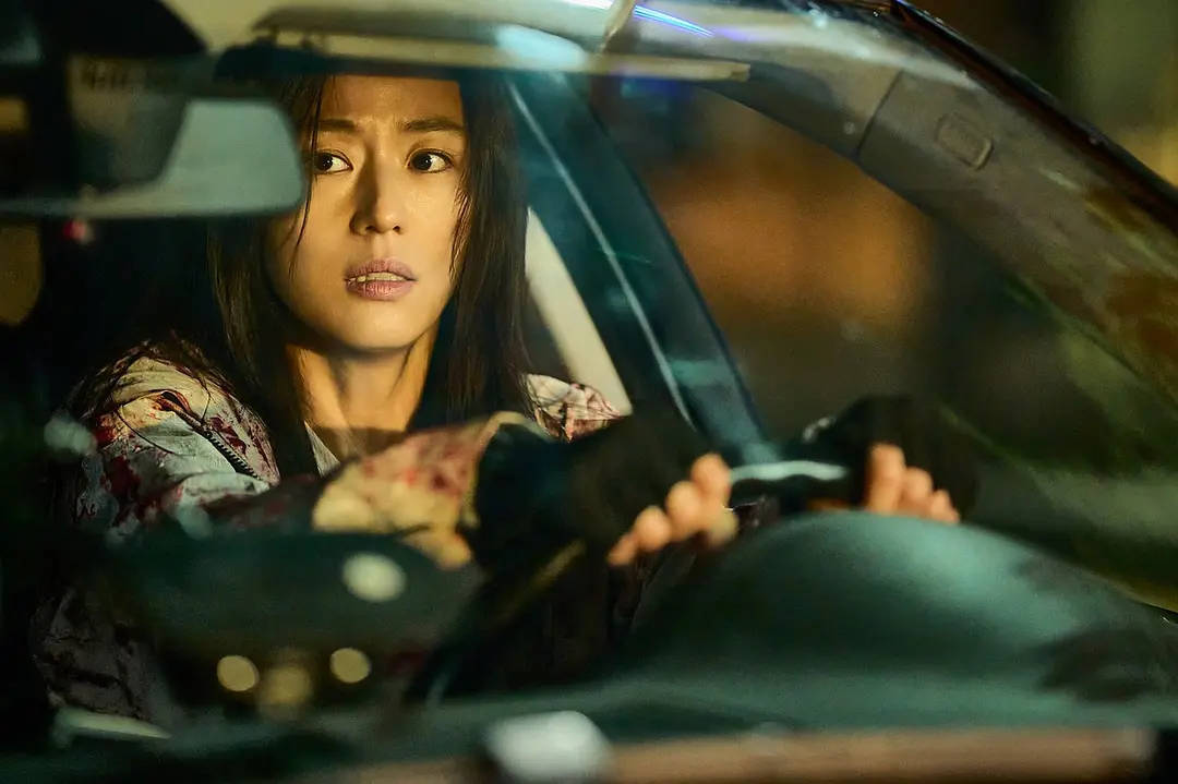 全智贤新片《群体》戛纳首映评论：《釜山行》导演又把惊悚片玩出新花样