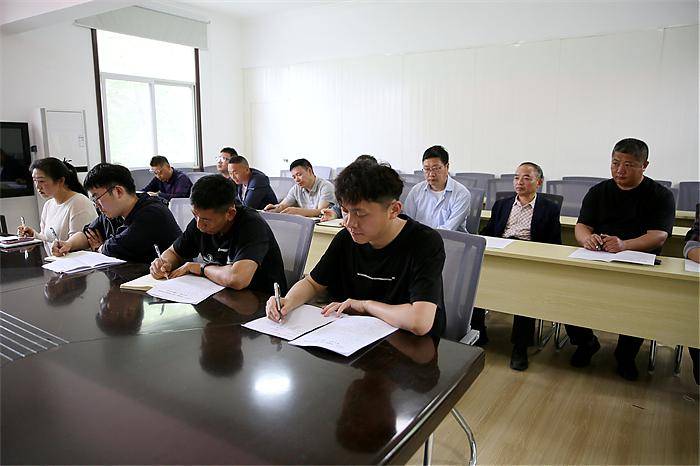 盱眙县召开关心下一代主题教育推进会 图2