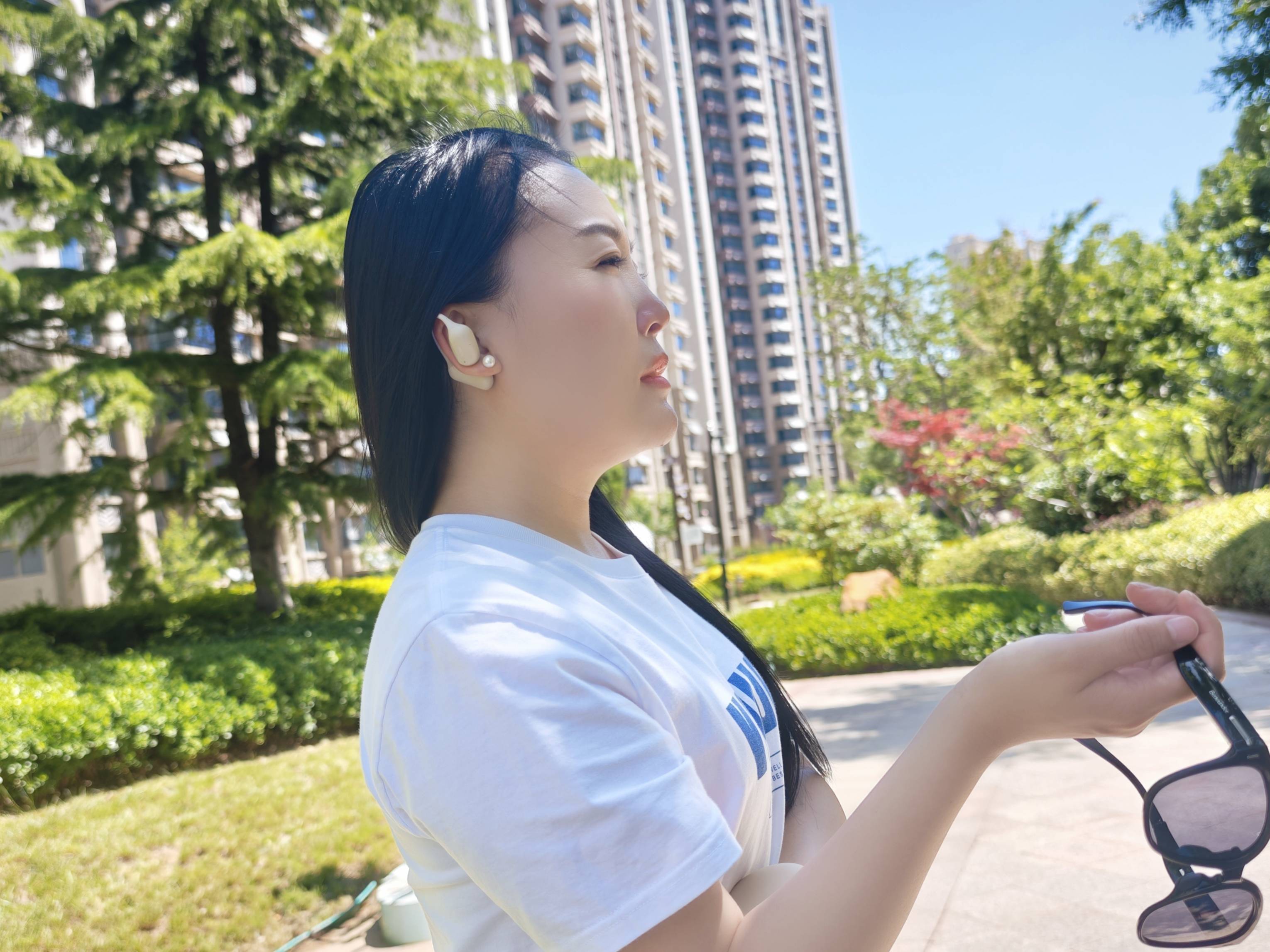 南卡OE GT2开放式耳机，因AI赋能功能极多，乐趣超乎想象