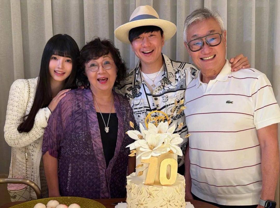 原创            林俊杰妈妈又改口了！让儿子处理风波争议，对大儿媳偏爱太明显