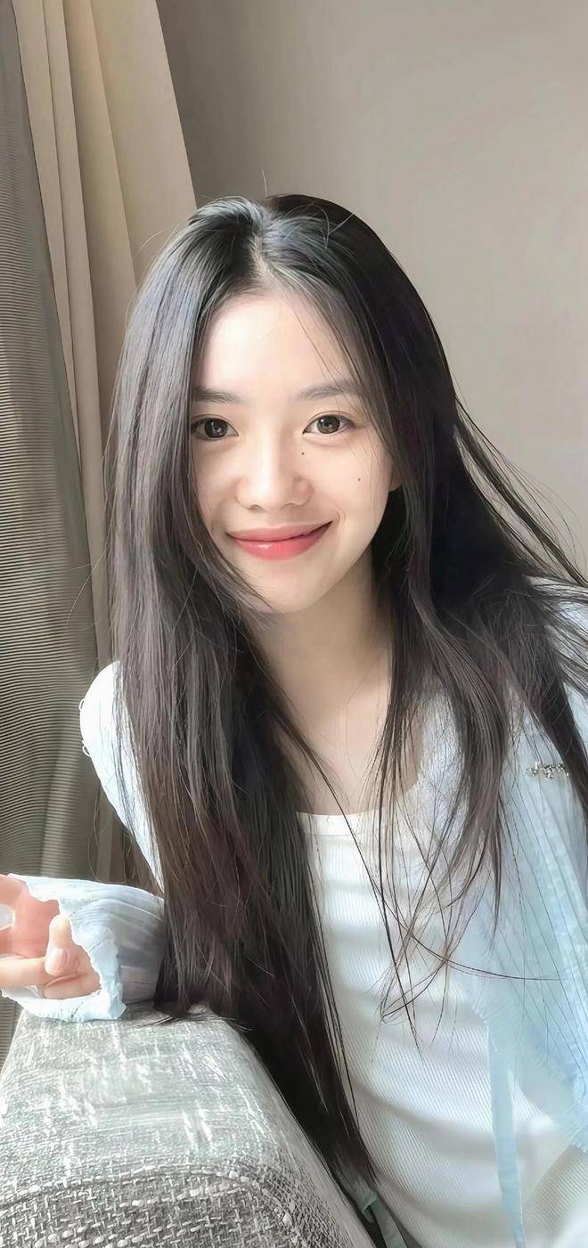大佬偏爱刘浩存,不是贪图美色也不是演技出众而是她真的太傻了