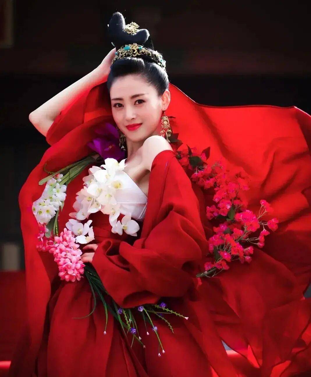 张天爱雪肤玉貌性感妩媚！六大影视代表作惊艳扮相美爆了