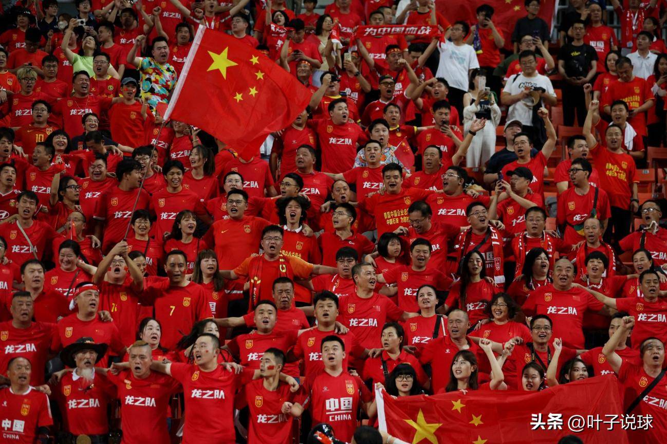 20日：前国脚，国足薪水太低，不及日韩！网友骂声一片！三点解双重困境