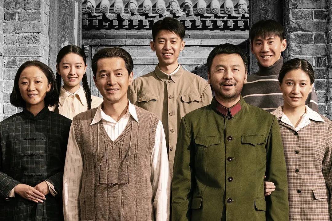 冯小刚新片《抓特务》日票房不到2千万，高口碑年代戏在电影市场行不通？封面图