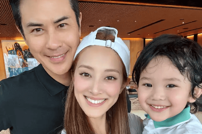 陈凯琳力挺郑嘉颖：拉黑网友纯属误会