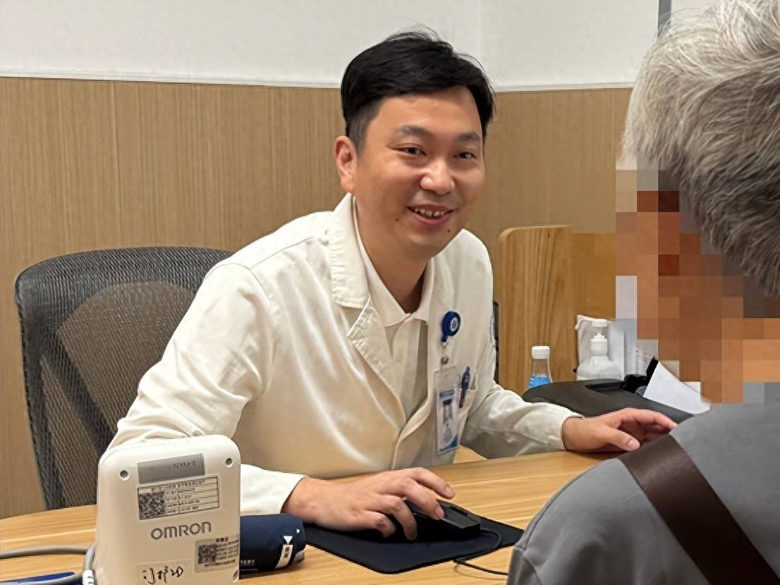 凌晨三点起床看球，76岁大伯血压飙升！医生紧急提醒
