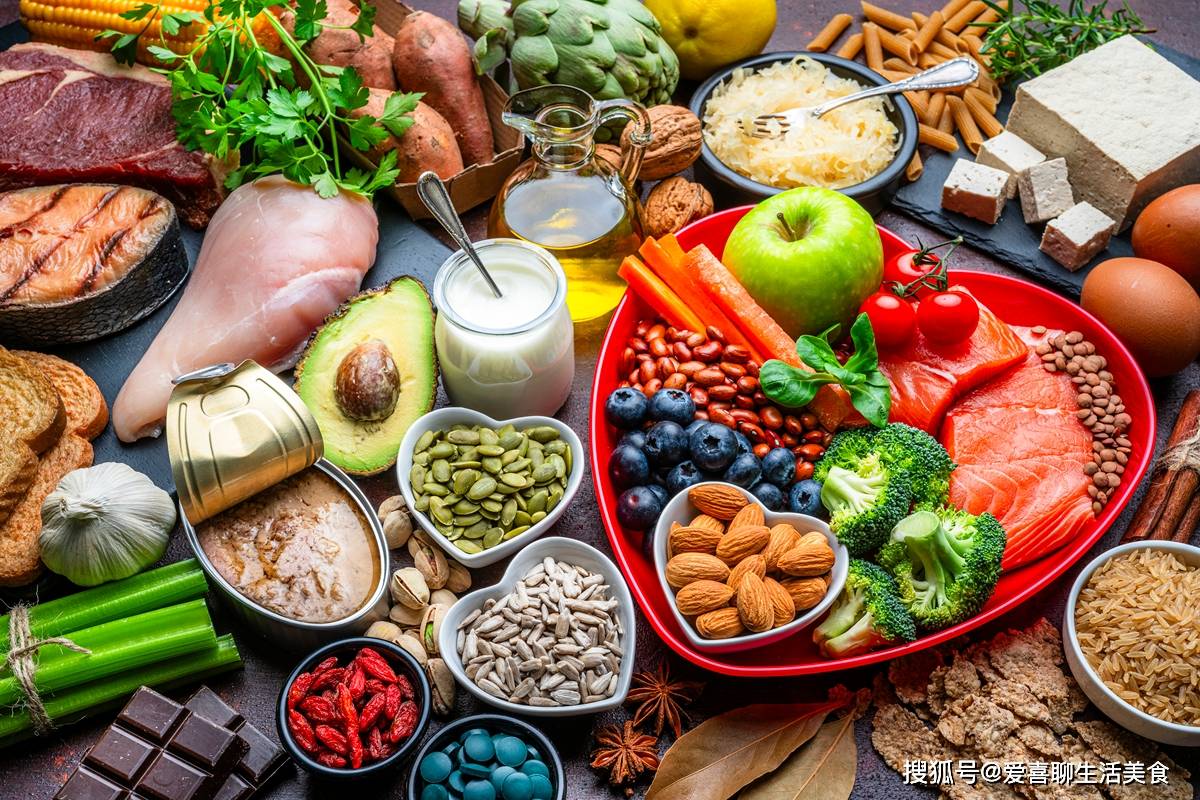 原创            医生提醒：这5种碱性食材，能促进尿酸排出，建议痛风人群要多吃！