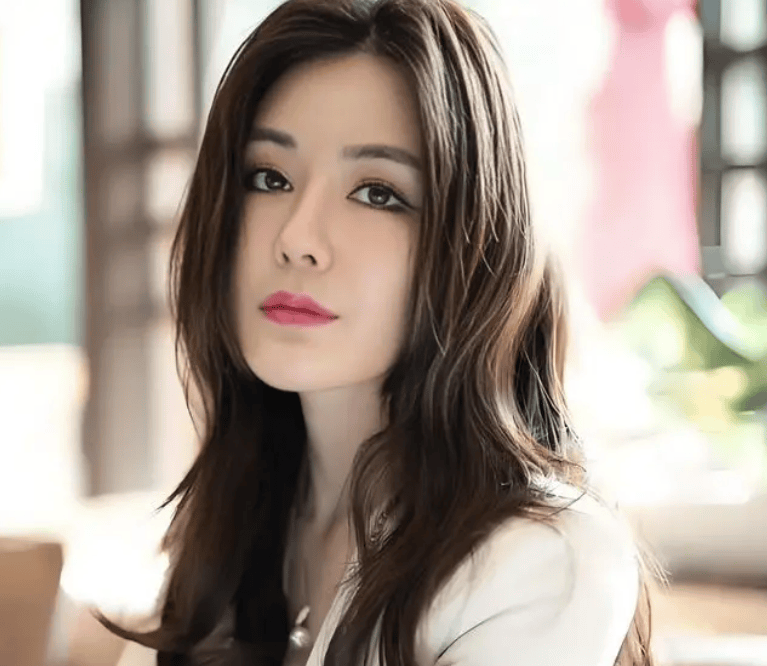 原创            39岁汤晶媚近况曝光！16年零绯闻，如今婚恋未明让人感慨