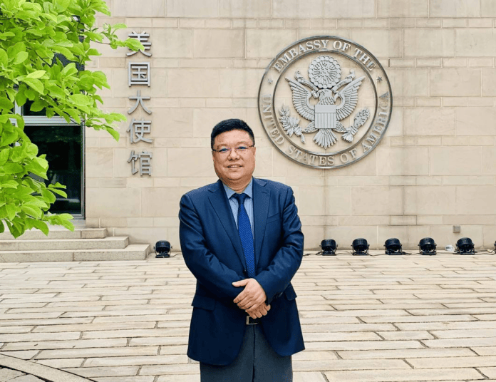 UWEE集团副总赵刚拜访美国驻华大使馆与美国驻华商务处会谈