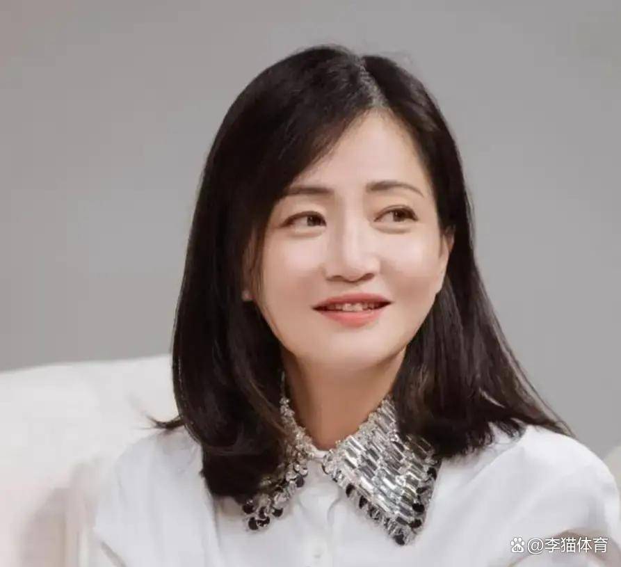 原创            章贺和郭柯宇被拉回一张桌，节目组把离婚旧账剪成重逢真爱卖给观众