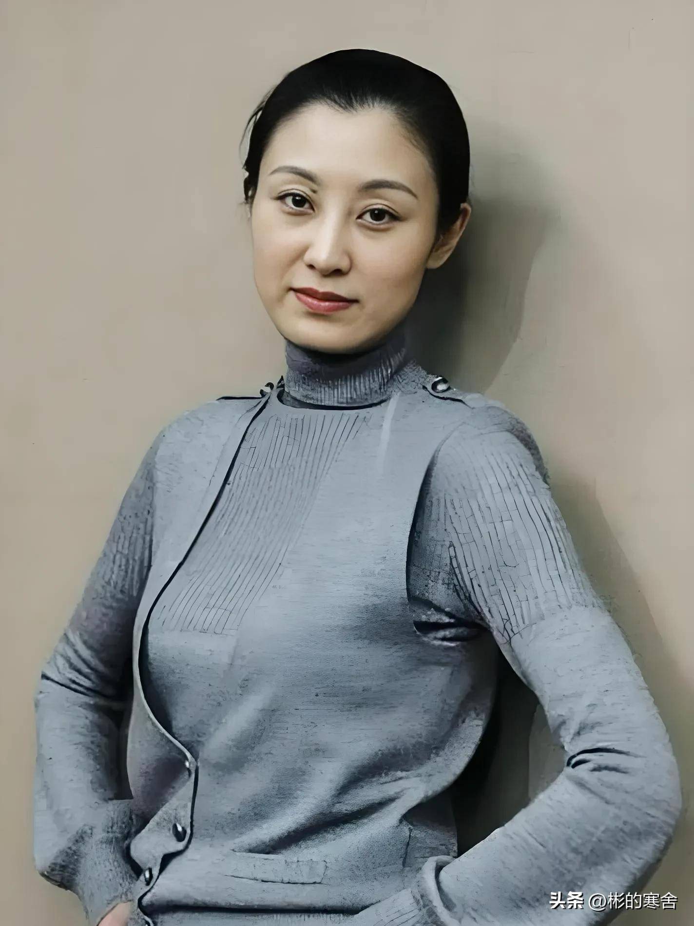 张火丁戏坛封神一票难求人生却屡遭排挤丧偶孤守 张火丁戏坛封神