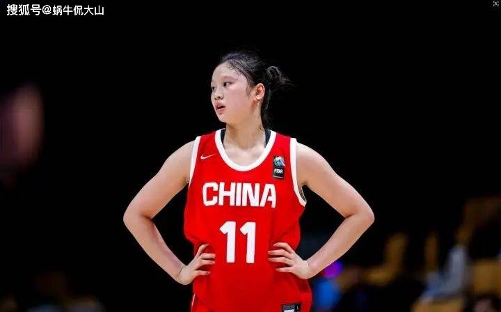 中国女篮历史首人，女库里成为世青赛得分王，她到底什么来头？