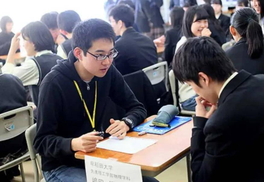 请输入图片描述