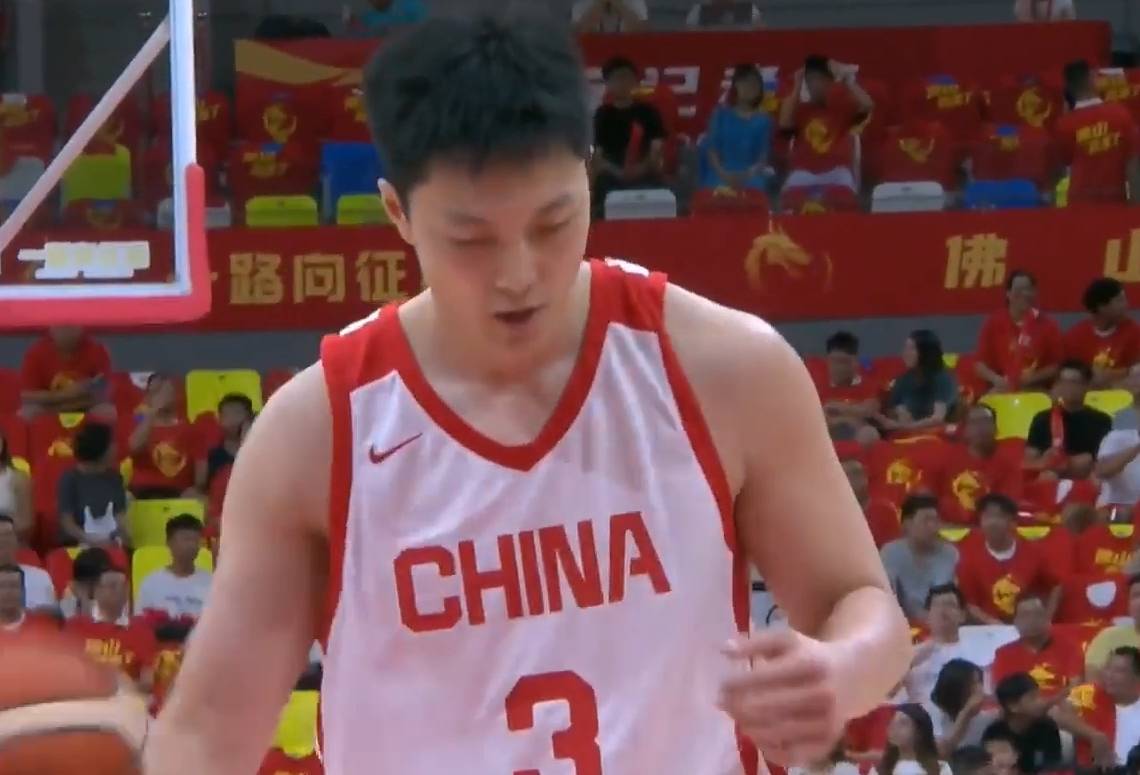 中国男篮胜乌拉圭！赛后评分：3人满分 5人合格 焦泊乔14分打脸杜锋