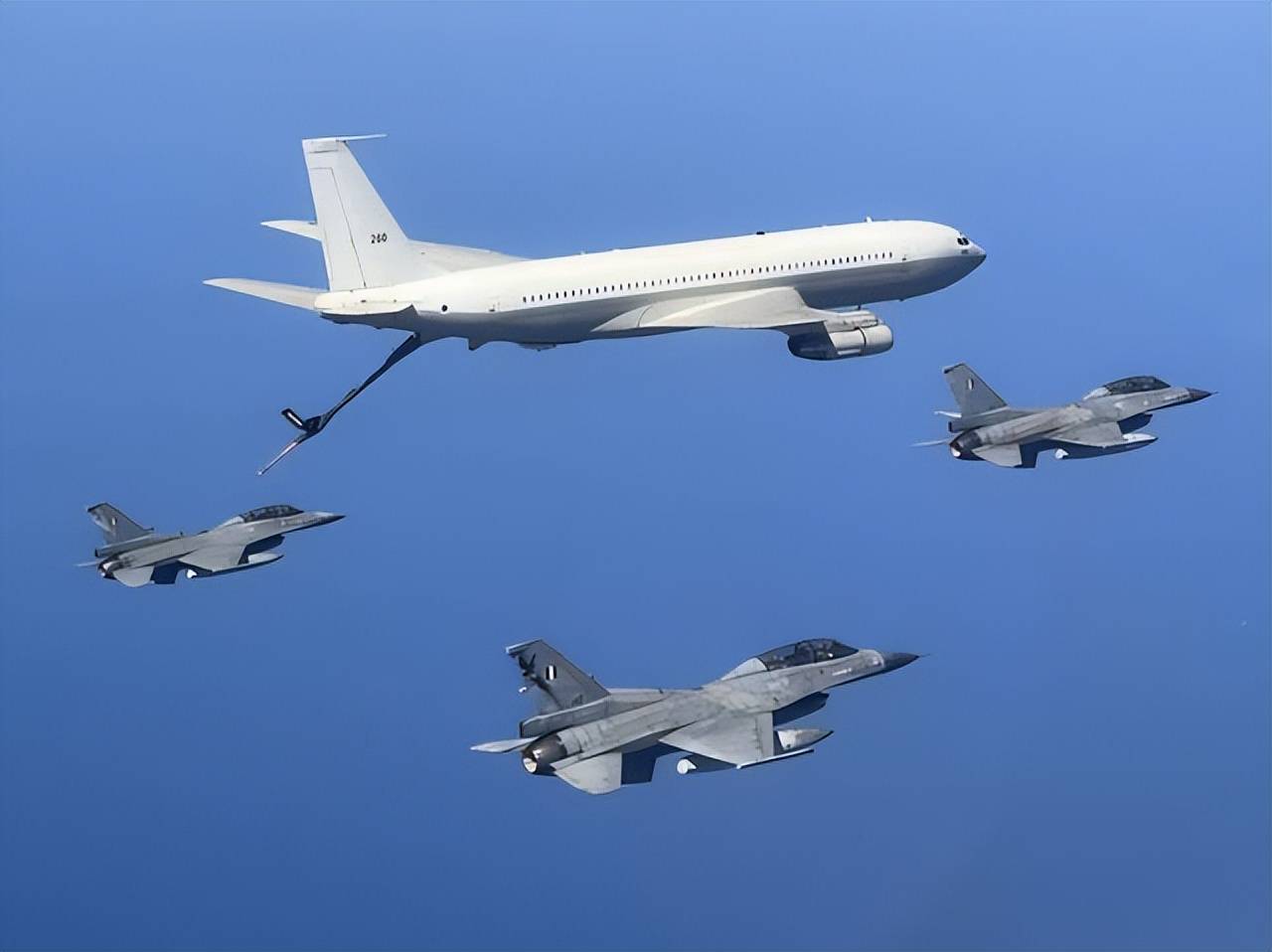 以色列指责土耳其构成威胁，空袭叙利亚，外媒：美国已经公开回应_地区_中东_军事
