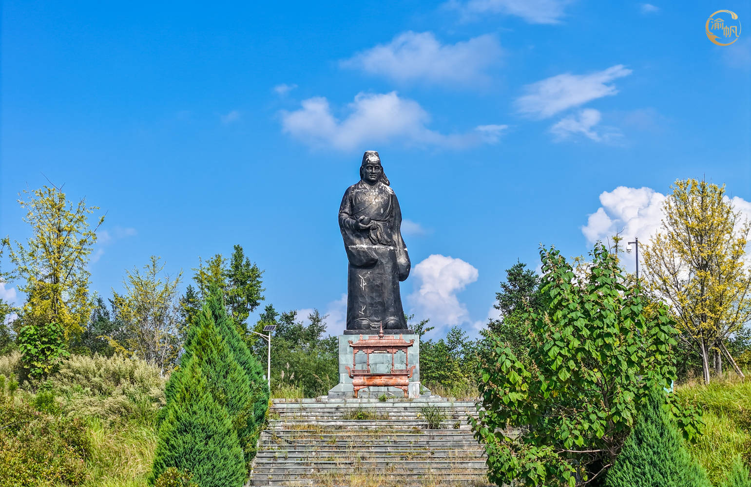 原创            宝藏小城竹溪：从陆羽广场到龙王垭茶园，品读梅子贡茶的前世今生