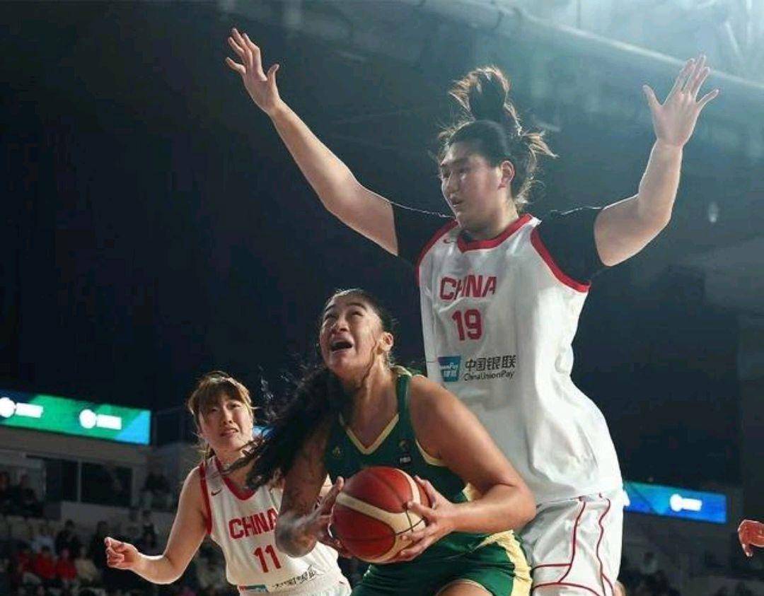 终结连败！中国女篮79‑68马里，5人上双，张子宇12分，杨舒予11分