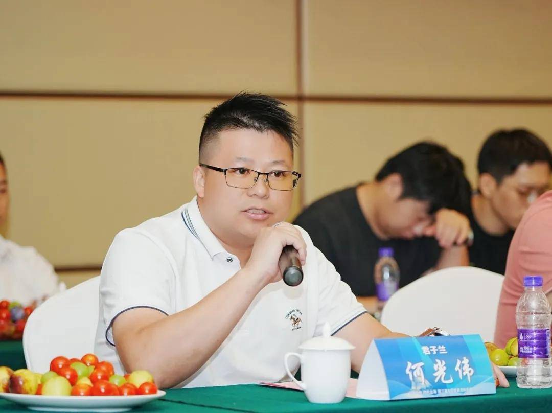 涂家具丨穿越周期，破界共生：君子兰何光伟解码“旧改+出海”实战地图 