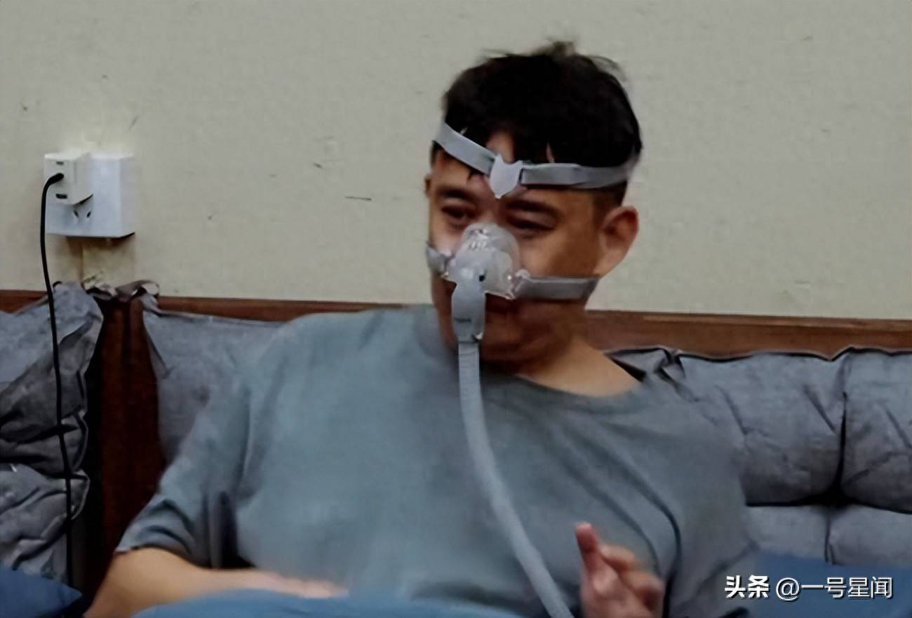 原创            黄磊毒豆角事件迎来反转，何炅澄清捧杀传闻，终于等到这一天