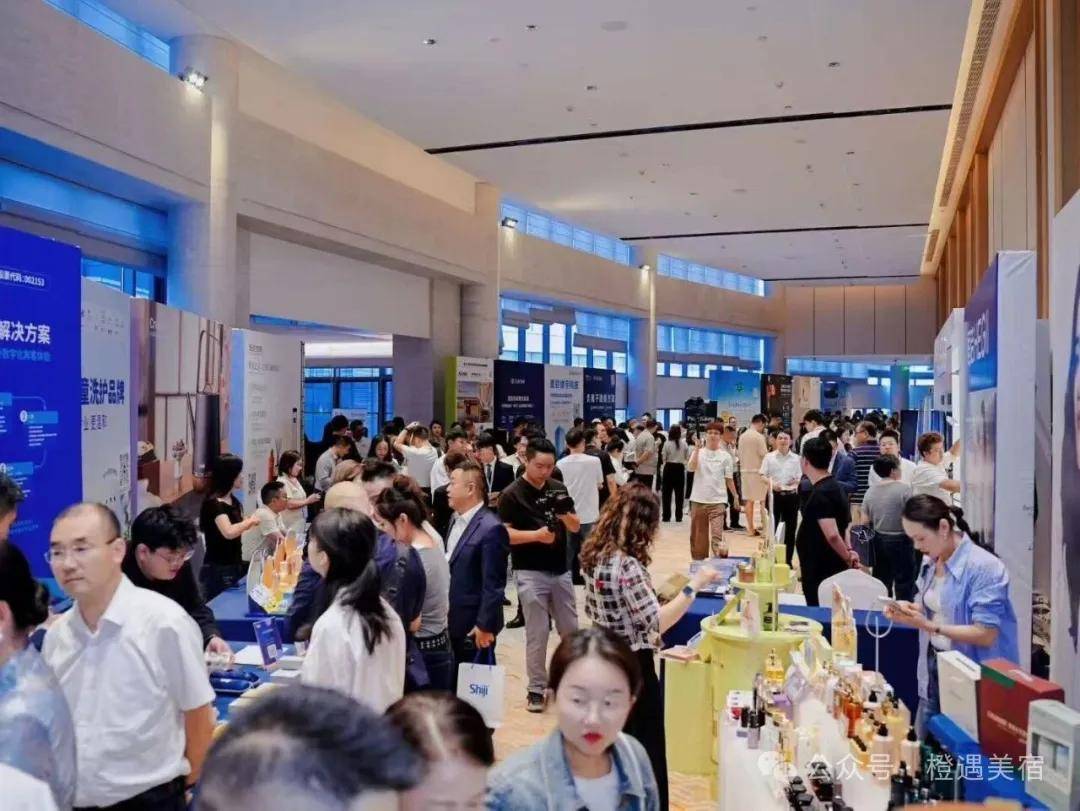 聚势黔行・宿启未来|橙遇美宿(橙遇旅居)出席 2026 第二届贵州省住宿产业高质量发展大会,共探旅居产业新路径! 图片
