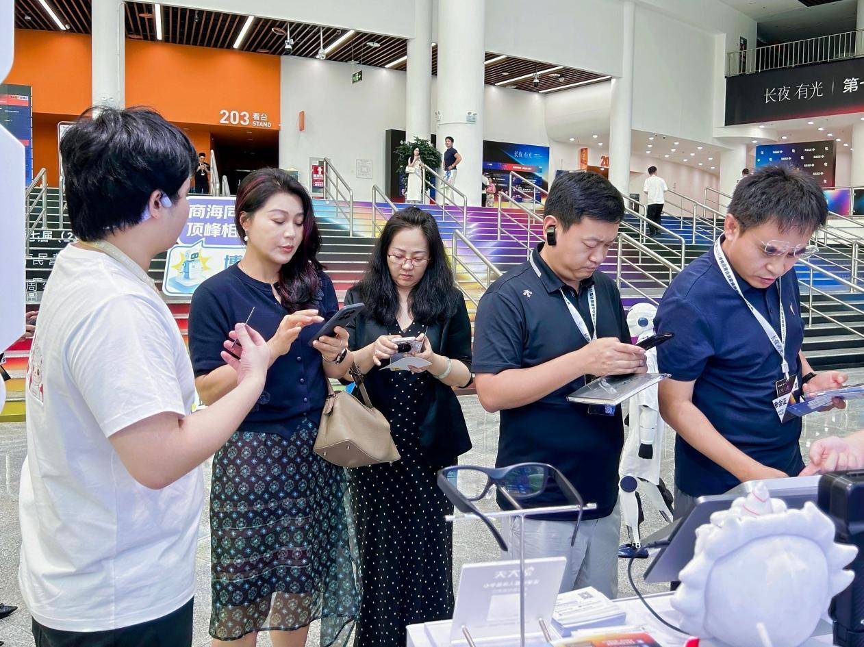 法大夫AI法务产品登陆博商民企盛典,破解民企法务难题(图3) 法大夫AI法务产品登陆博商民企盛典,破解民企法务难题(图3)