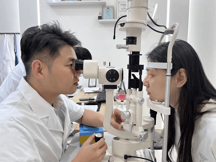 中山华厦眼科薛校飞主任荣获Ziemer Clear超清全飞认证医师!(图5) 中山华厦眼科薛校飞主任荣获Ziemer CLEAR超清全飞认证医师!(图5)