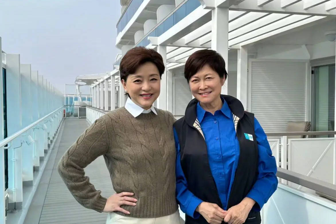 杨澜深情悼念敬一丹:相知相伴成追忆,痛心疾首难自抑