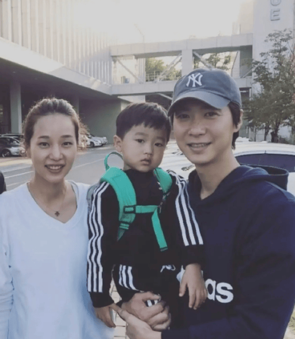 水晶男孩前成员高志溶探视儿子受阻，与前妻因抚养费起纷争