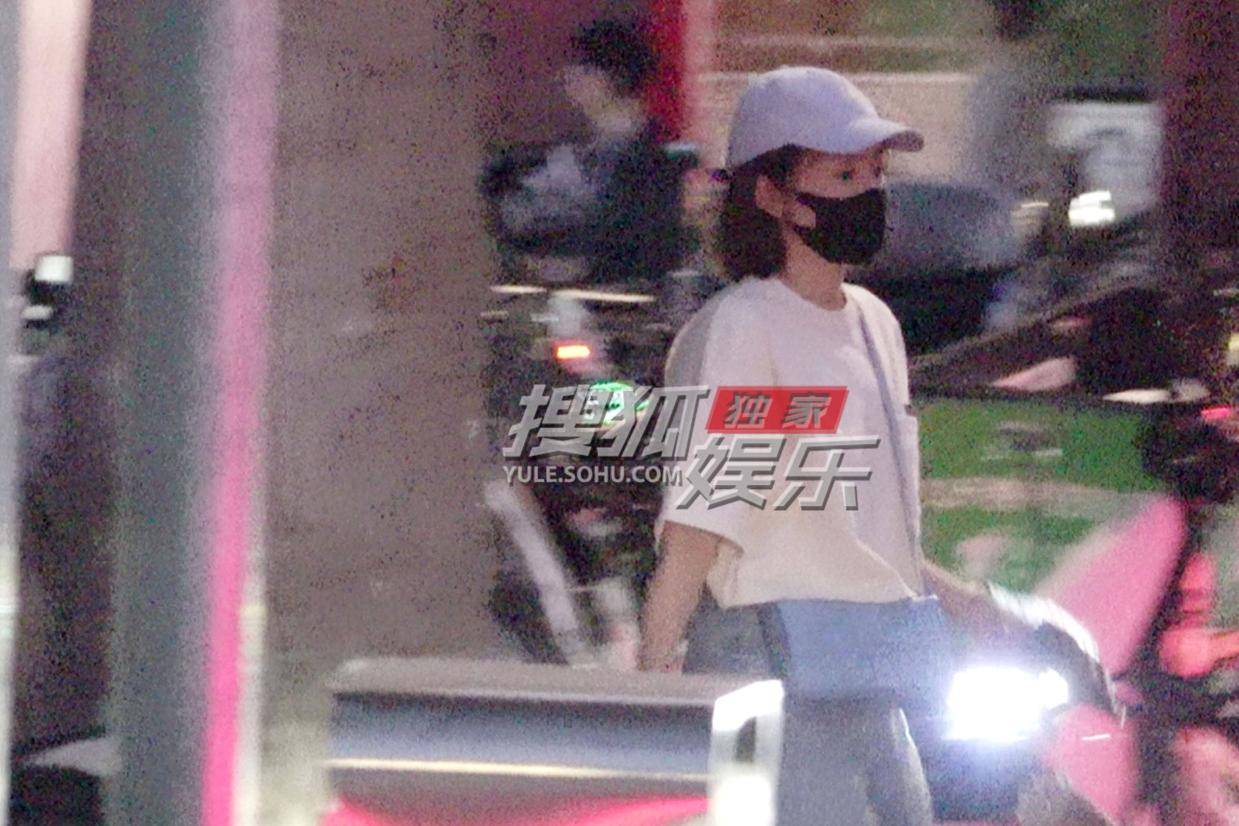 高叶赴友聚元气爆棚，烤肉盛宴中畅谈友情