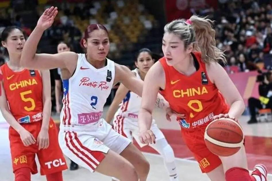 李缘伤退，女篮多人伤病，李梦深夜发声，短短7字表态，宫鲁鸣看懂