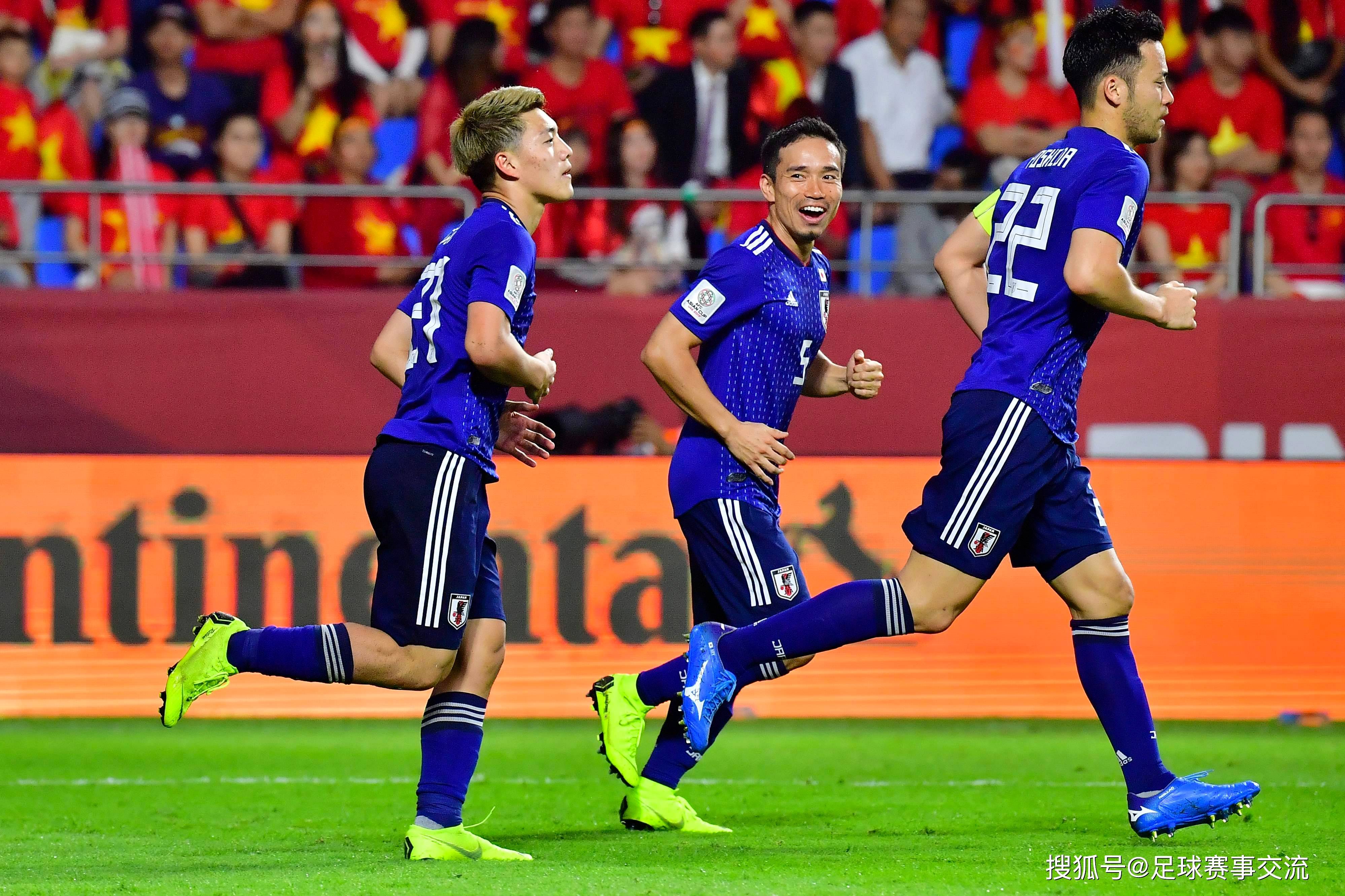 今日足球：日本vs乌拉圭 韩国vs厄瓜多尔
